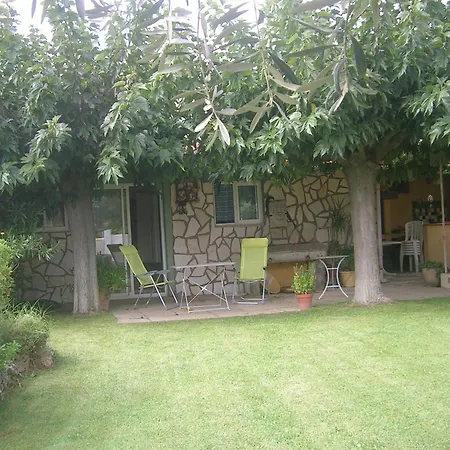 Les Hirondelles Apartment Bessan Exterior photo