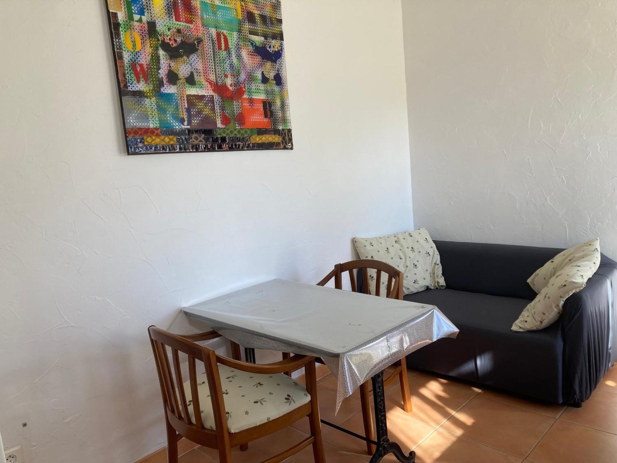 Les Hirondelles Apartment Bessan